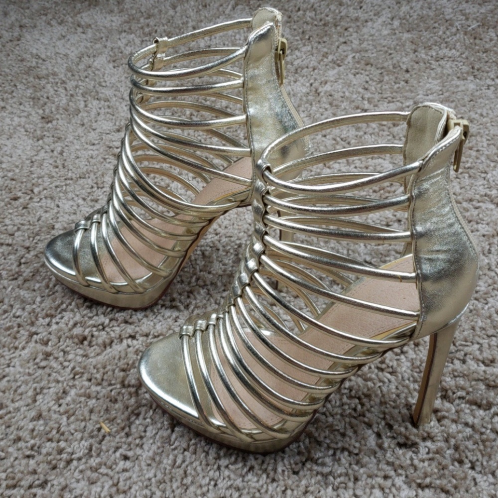 NWOT Strappy Heels